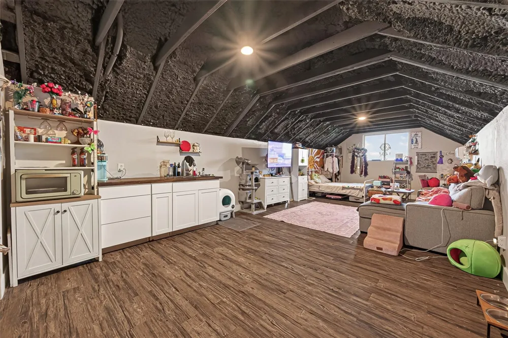 3310 Bastian Road Dickinson, TX 77539