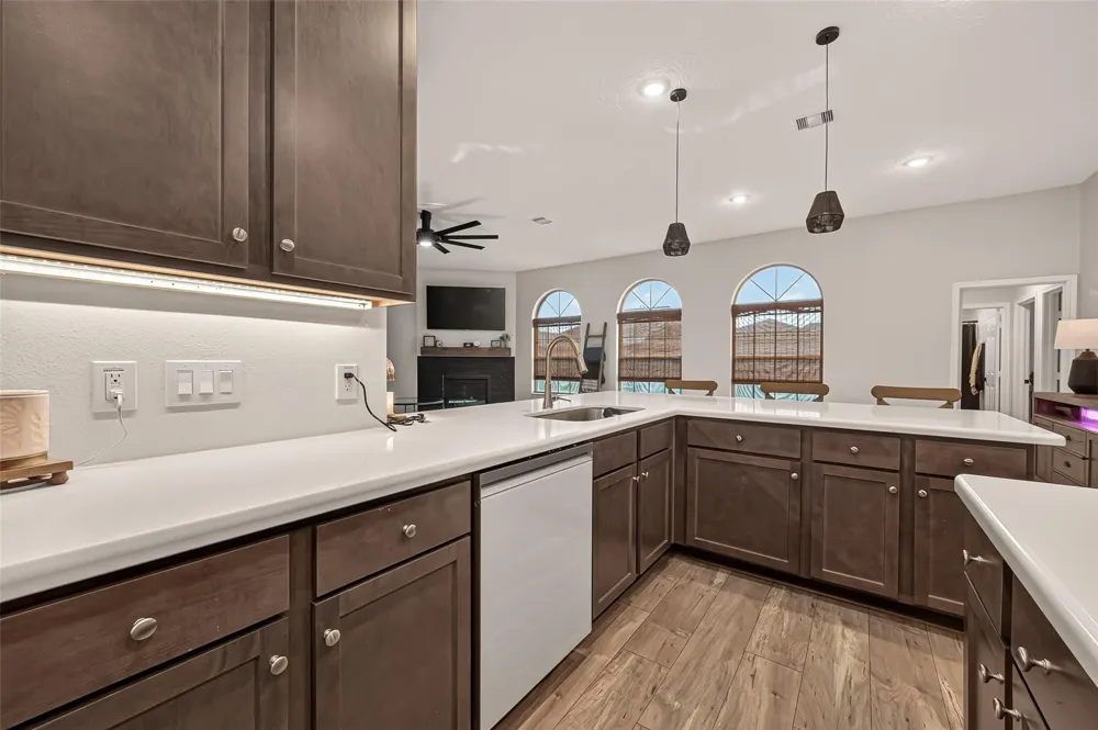 3310 Bastian Road Dickinson, TX 77539