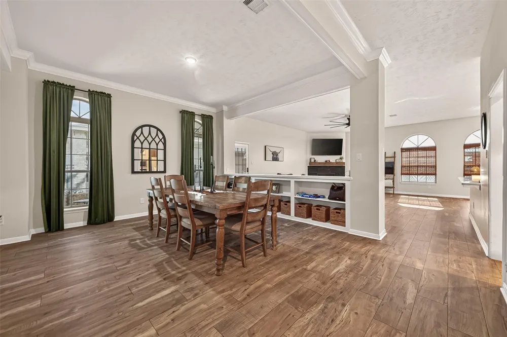3310 Bastian Road Dickinson, TX 77539