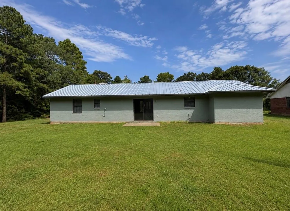 703 Sterling Court Crockett, TX 75835