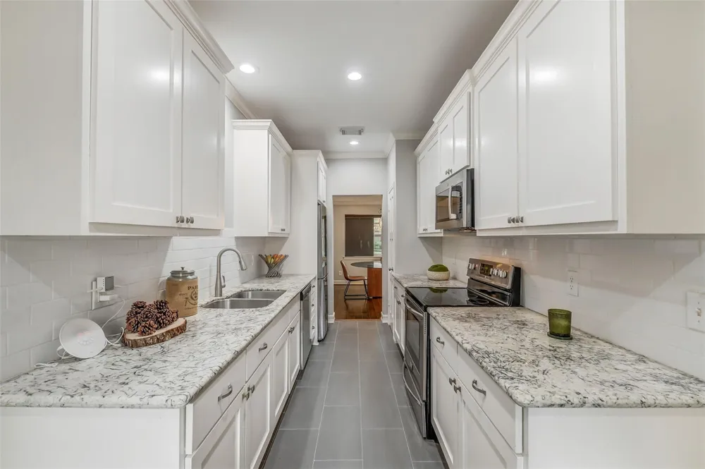 9454 Briar Forest Drive Houston, TX 77063
