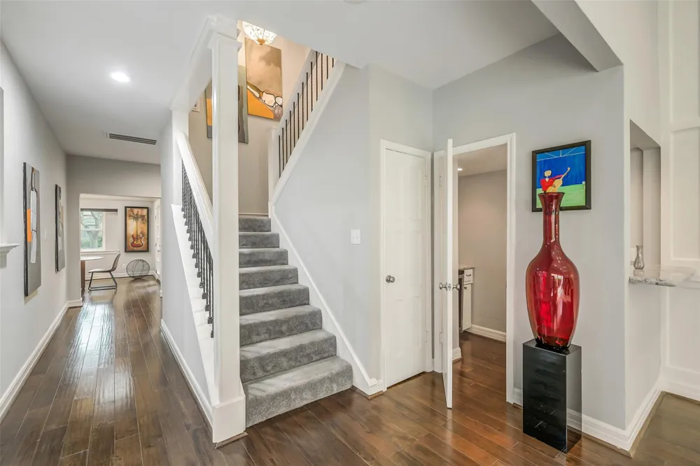9454 Briar Forest Drive Houston, TX 77063