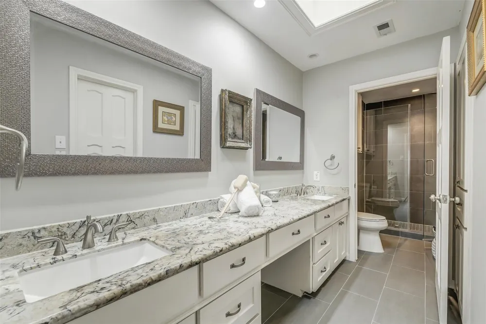 9454 Briar Forest Drive Houston, TX 77063