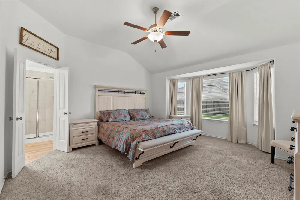 4331 Oakdale Mist Drive Dickinson, TX 77539