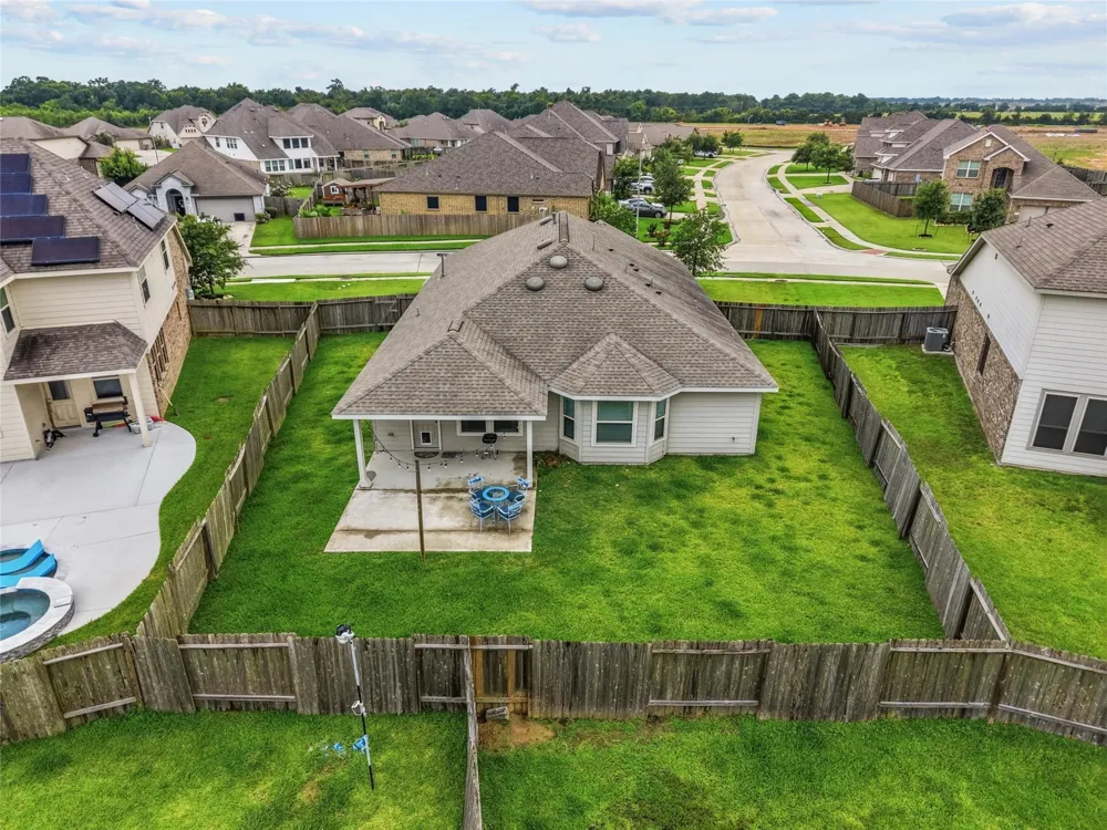 4331 Oakdale Mist Drive Dickinson, TX 77539