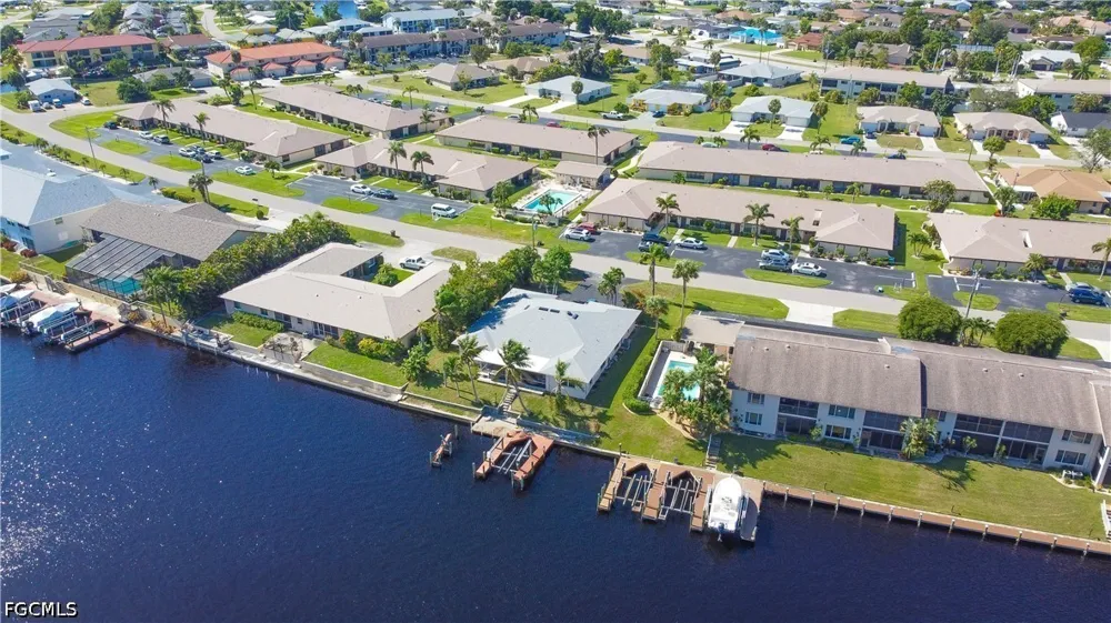 SE 11th Place #604 Cape Coral, FL 33904