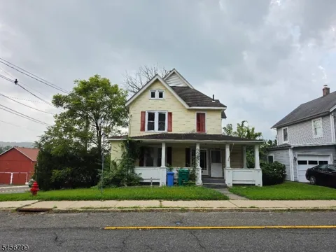 62 Hamburg Ave