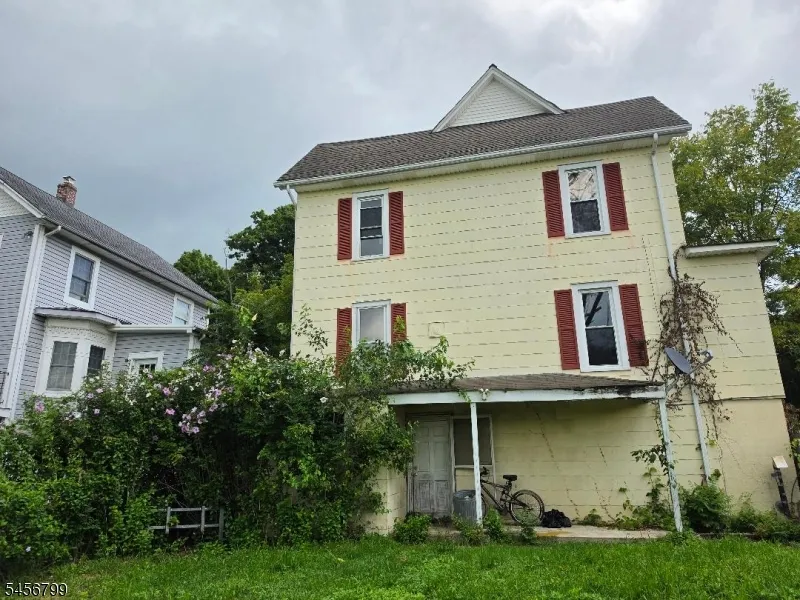 62 Hamburg Ave Sussex, NJ 07461