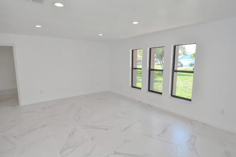 943 SE Browning Avenue Port St. Lucie, FL 34983