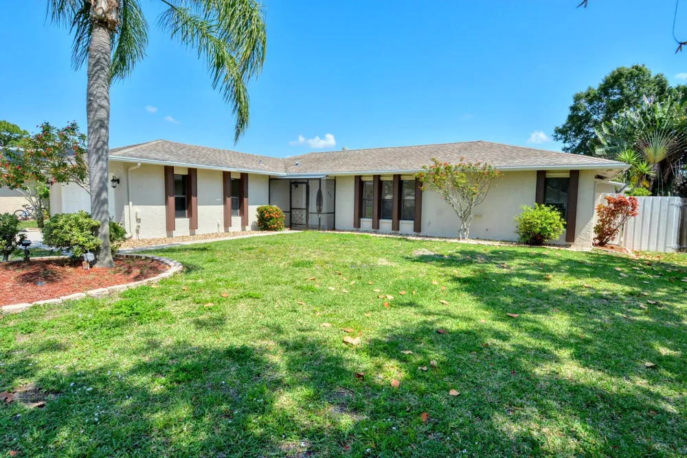 943 SE Browning Avenue Port St. Lucie, FL 34983