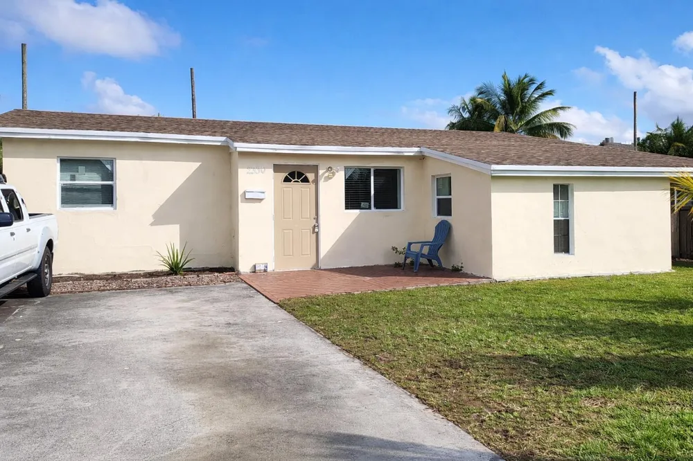 2330 NE 1ST AVENUE Pompano Beach, FL 33060