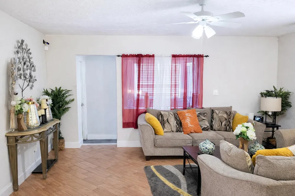 2330 NE 1ST AVENUE Pompano Beach, FL 33060