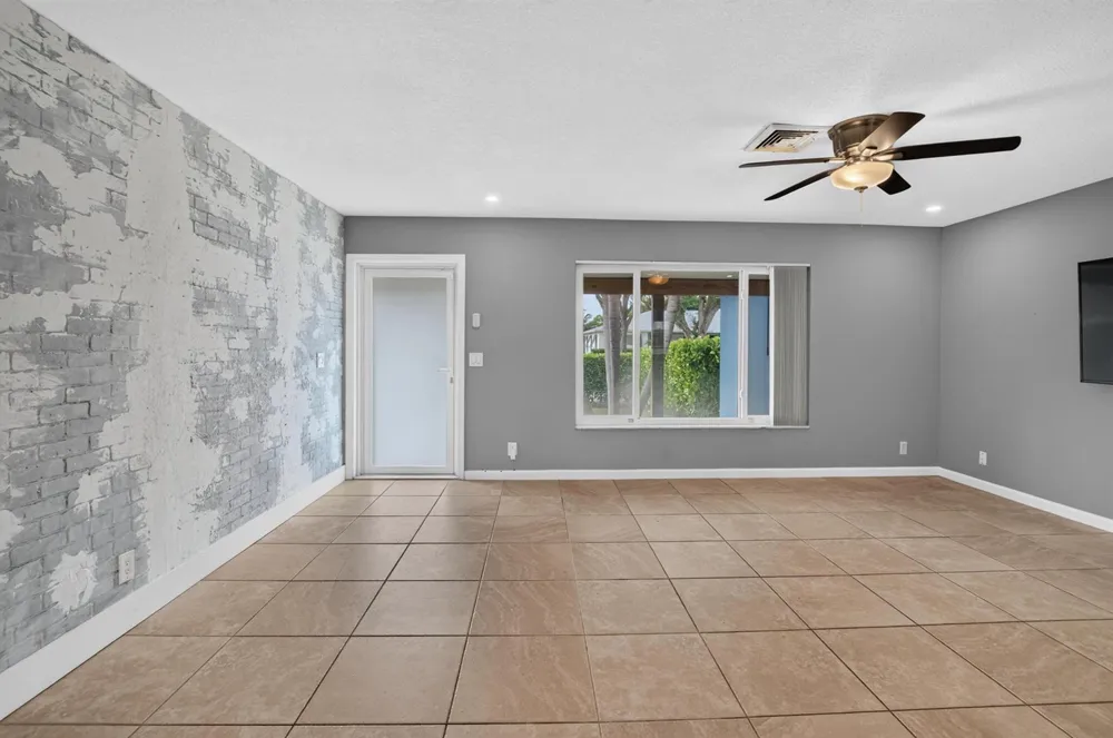 1023 SW 25TH PLACE Boynton Beach, FL 33426