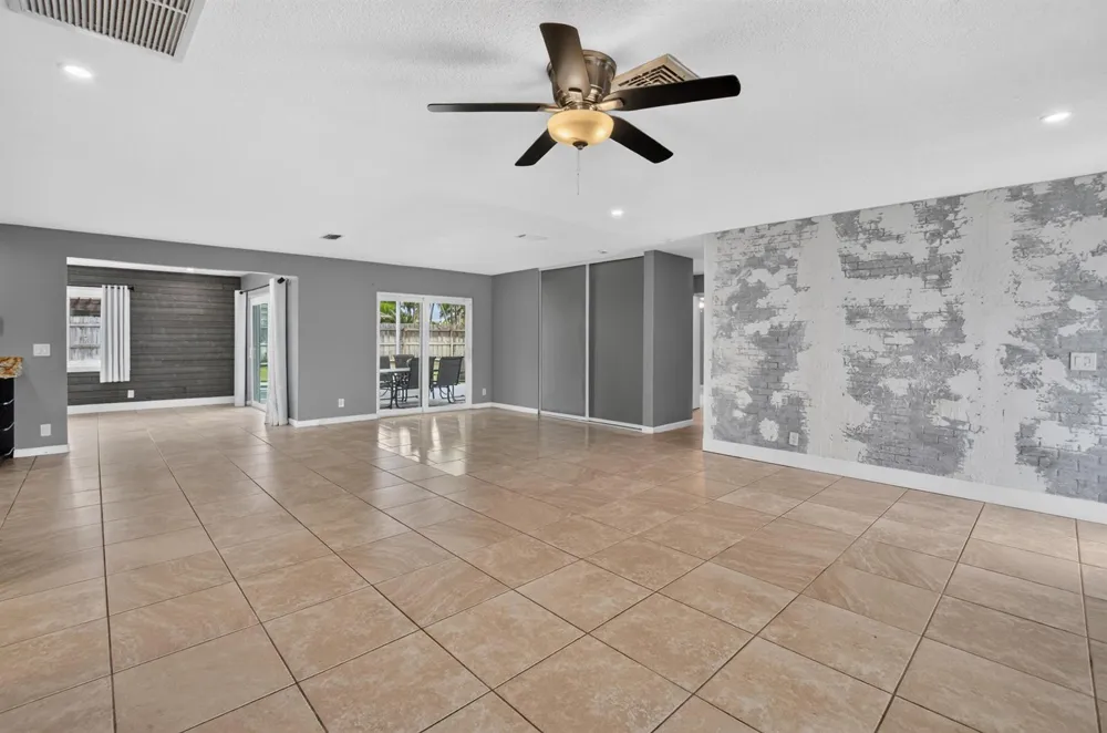 1023 SW 25TH PLACE Boynton Beach, FL 33426