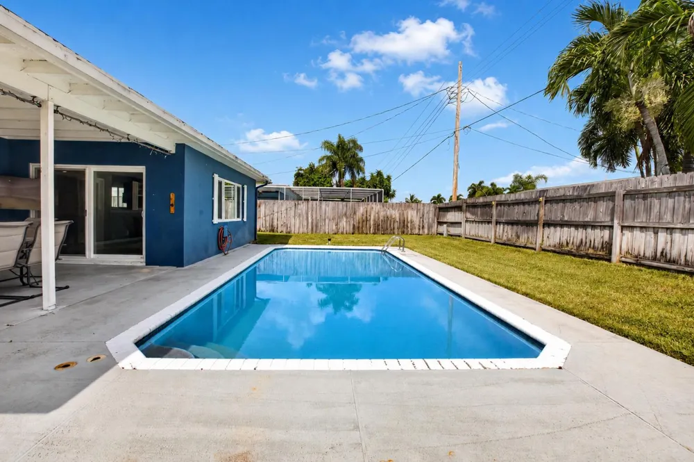 1023 SW 25TH PLACE Boynton Beach, FL 33426
