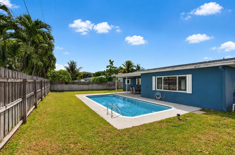 1023 SW 25TH PLACE Boynton Beach, FL 33426