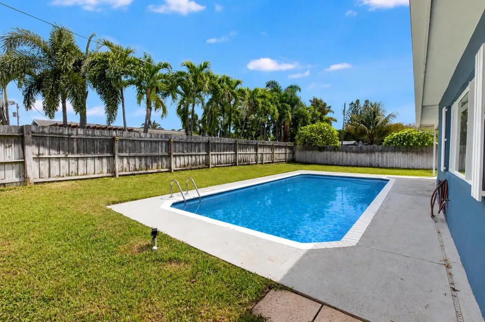 1023 SW 25TH PLACE Boynton Beach, FL 33426