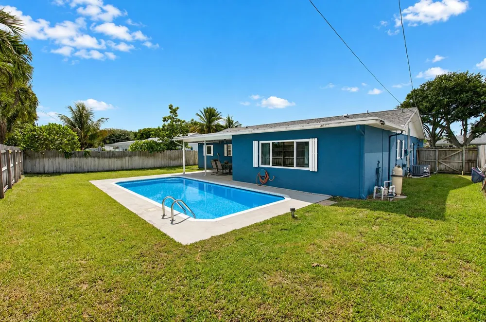 1023 SW 25TH PLACE Boynton Beach, FL 33426