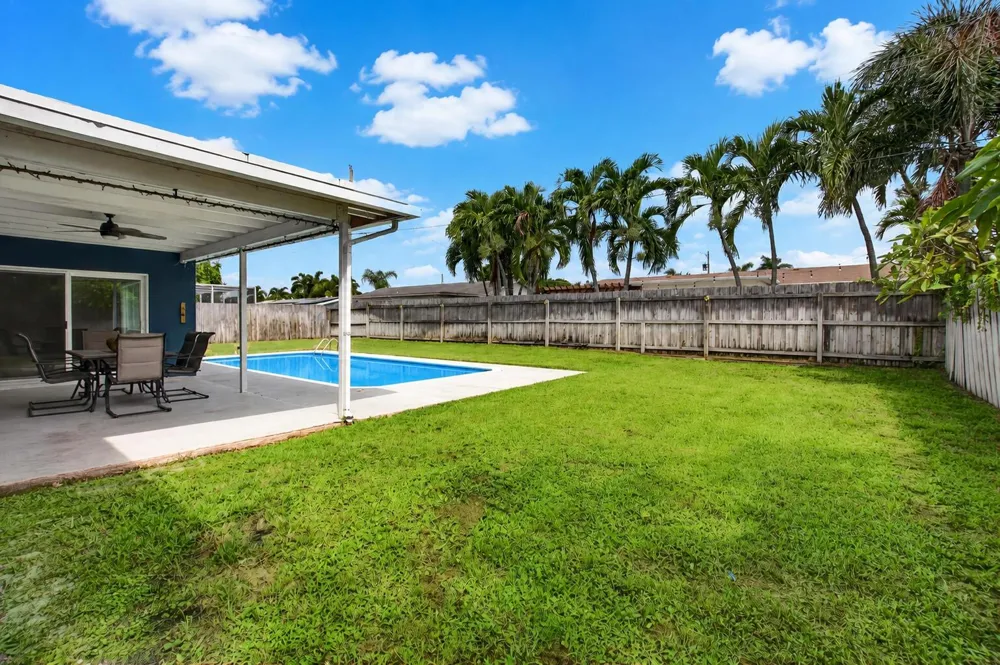 1023 SW 25TH PLACE Boynton Beach, FL 33426