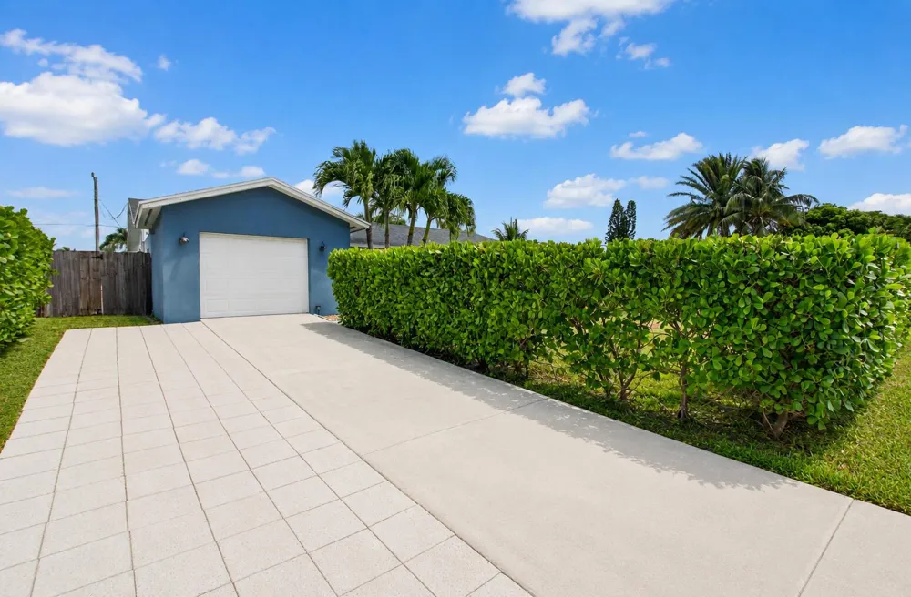 1023 SW 25TH PLACE Boynton Beach, FL 33426