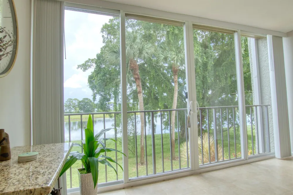 4822 ESEDRA COURT #206 Lake Worth, FL 33467