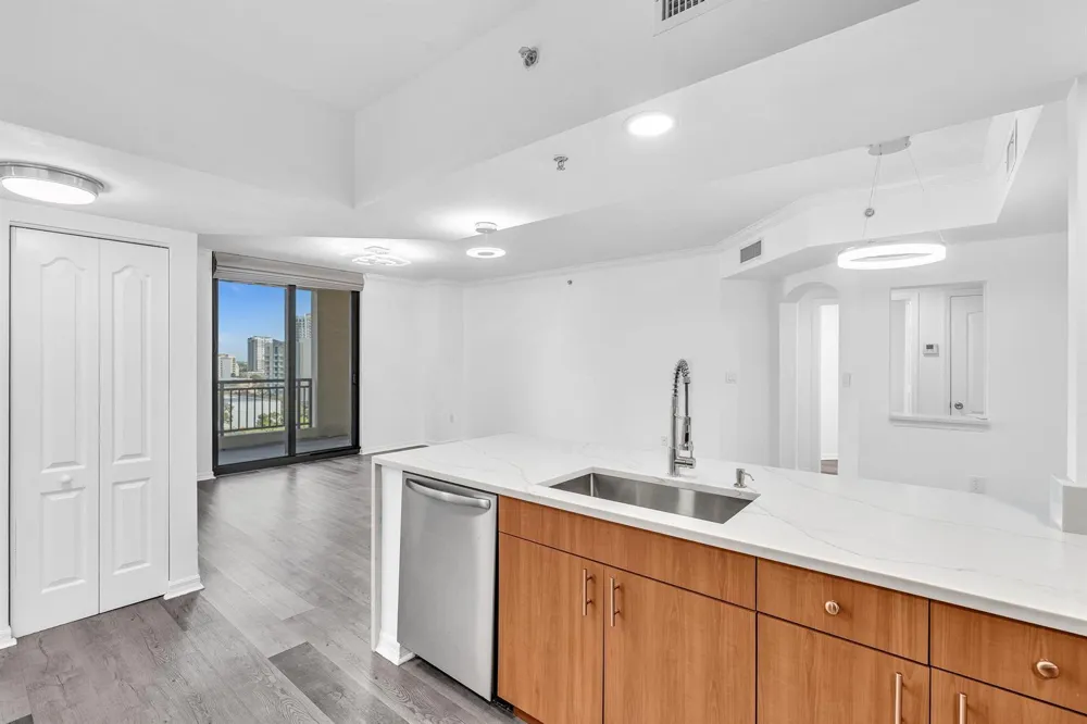 110 FEDERAL Highway #1113 Fort Lauderdale, FL 33301