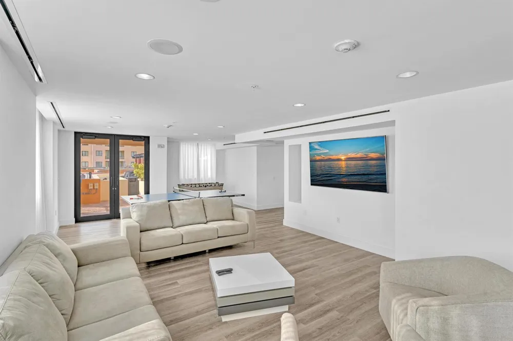 110 FEDERAL Highway #1113 Fort Lauderdale, FL 33301