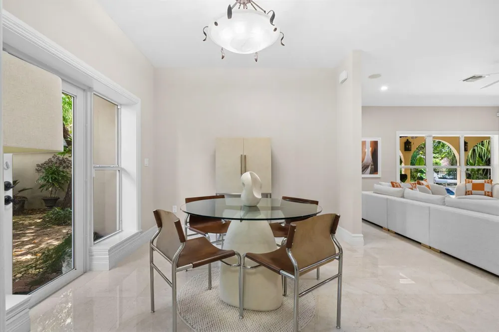 901 SE 6TH STREET Fort Lauderdale, FL 33301