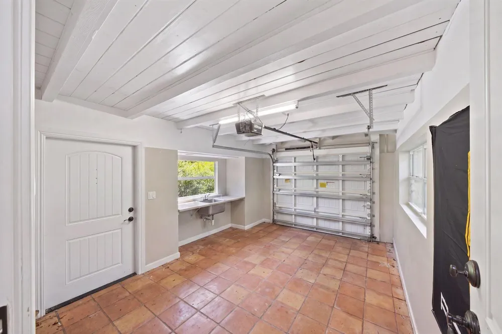 901 SE 6TH STREET Fort Lauderdale, FL 33301