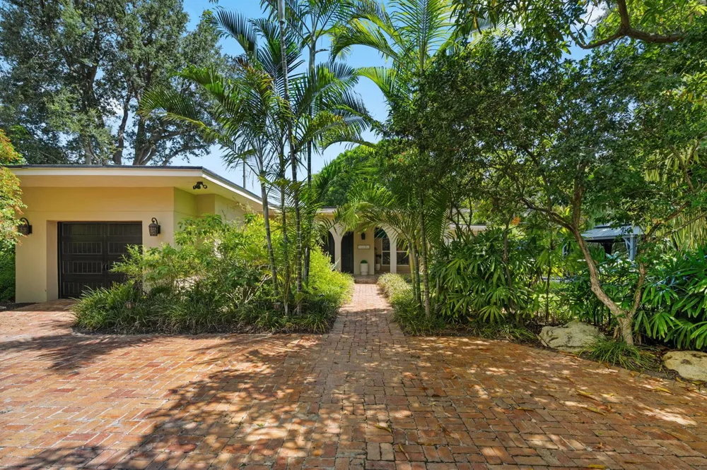 901 SE 6TH STREET Fort Lauderdale, FL 33301