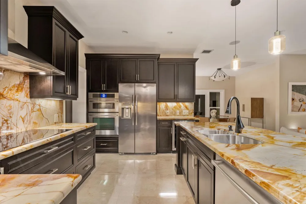 901 SE 6TH STREET Fort Lauderdale, FL 33301