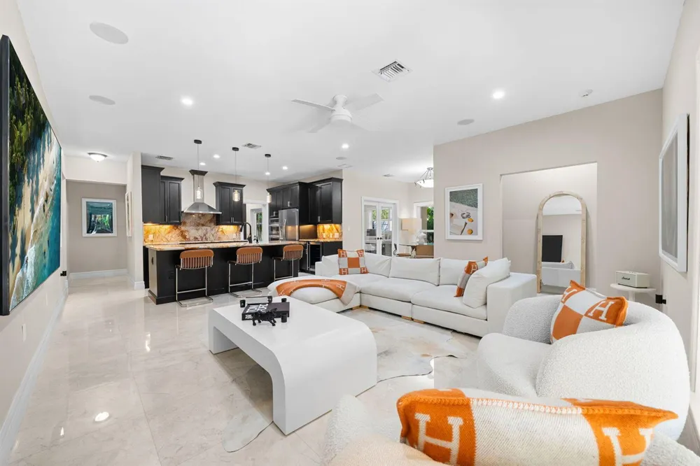 901 SE 6TH STREET Fort Lauderdale, FL 33301