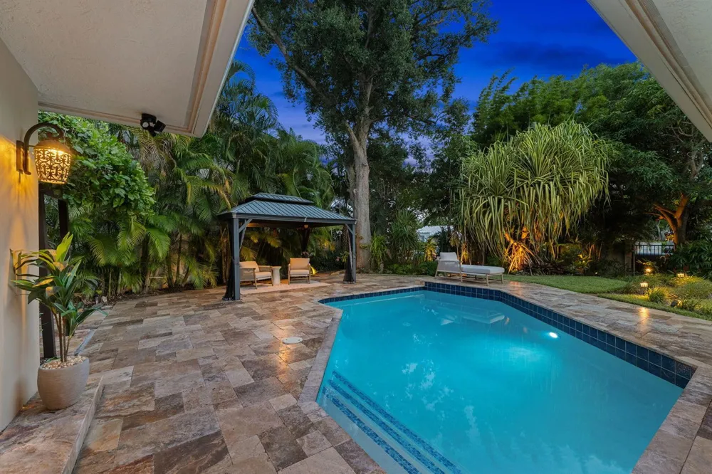 901 SE 6TH STREET Fort Lauderdale, FL 33301