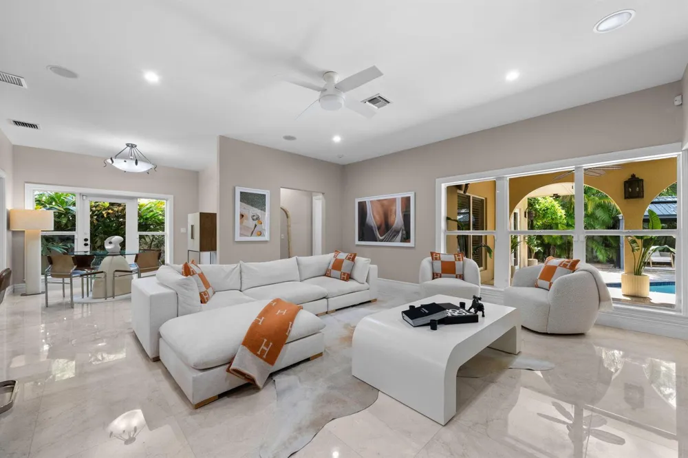 901 SE 6TH STREET Fort Lauderdale, FL 33301