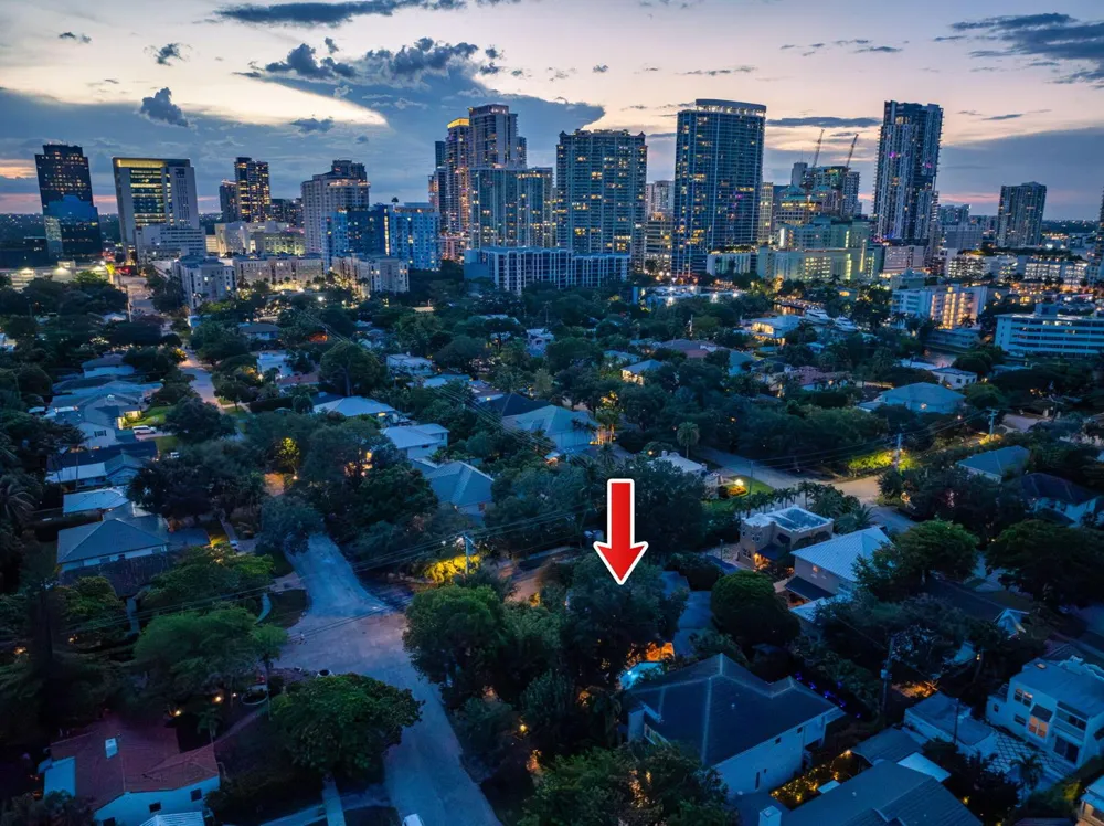 901 SE 6TH STREET Fort Lauderdale, FL 33301