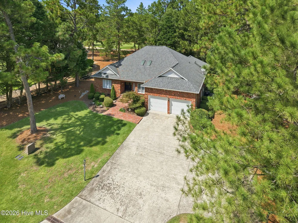 885 Monticello Drive Pinehurst, NC 28374
