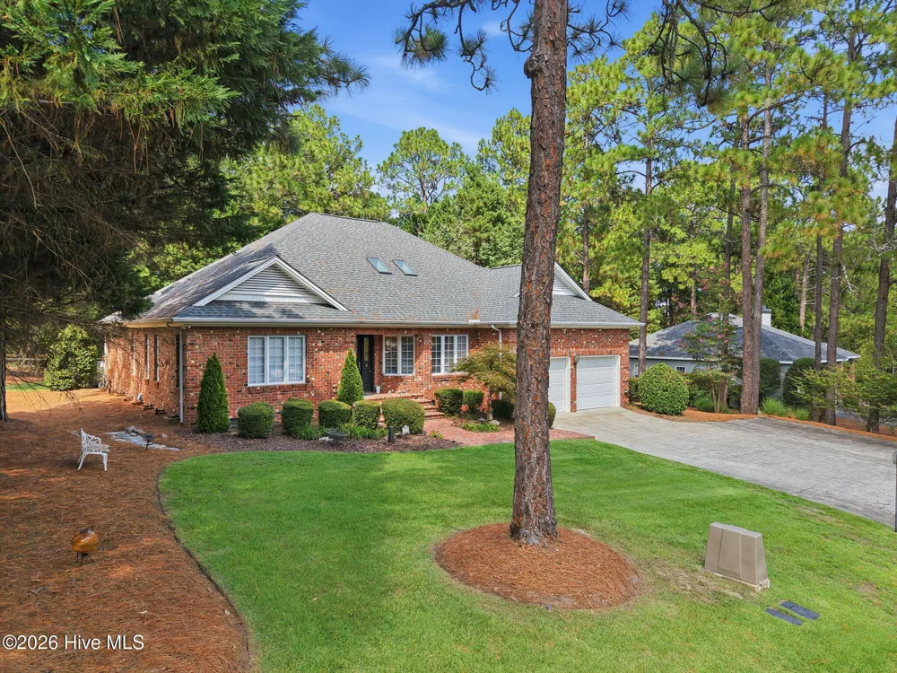 885 Monticello Drive Pinehurst, NC 28374