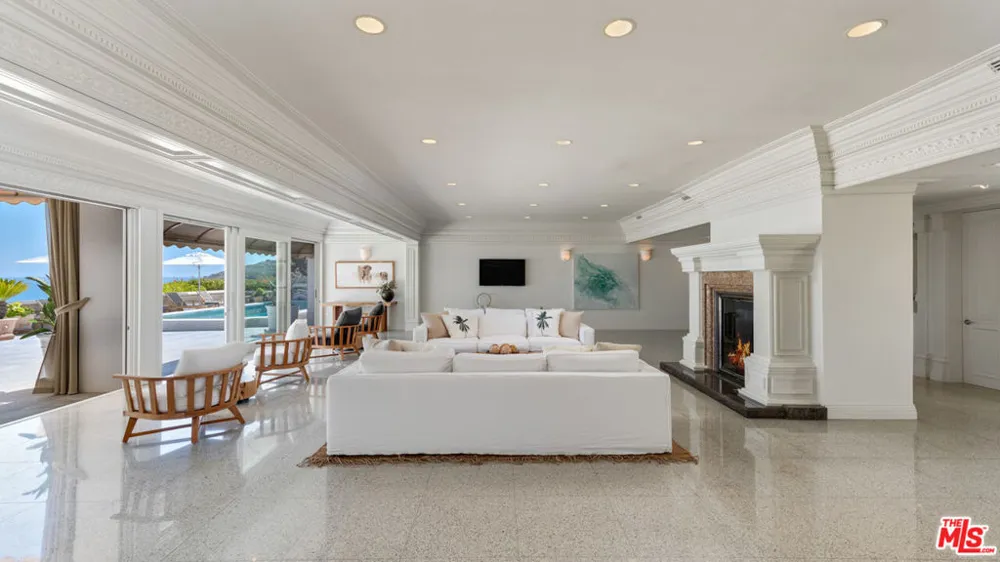 29000 Cliffside Drive Malibu, CA 90265