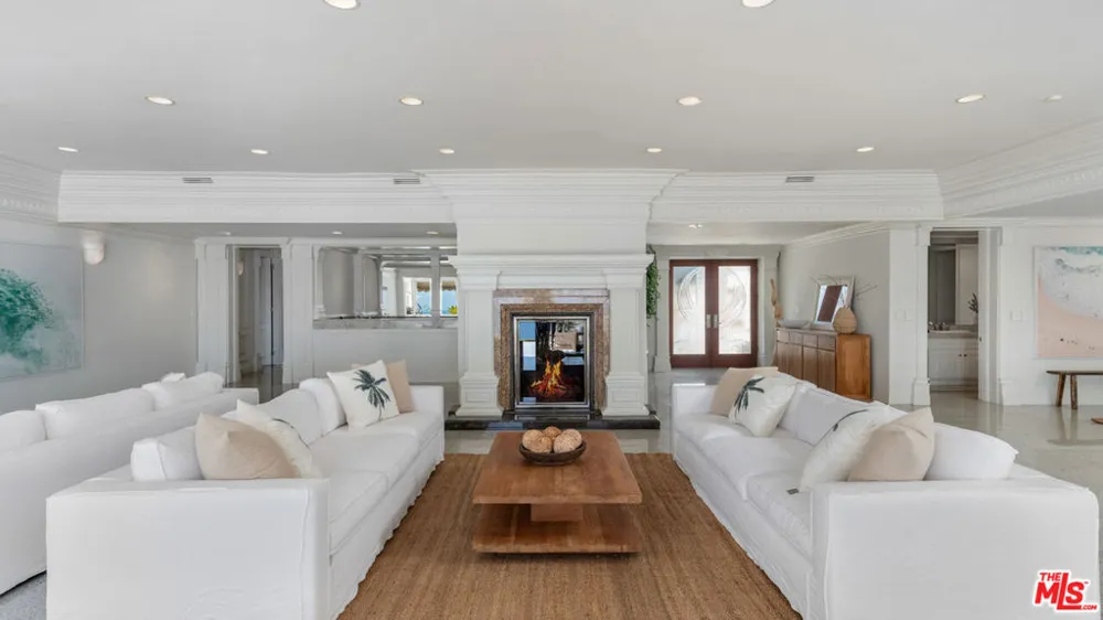 29000 Cliffside Drive Malibu, CA 90265