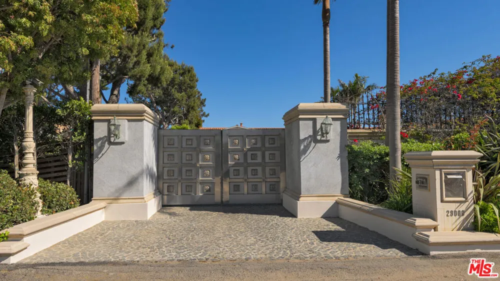 29000 Cliffside Drive Malibu, CA 90265
