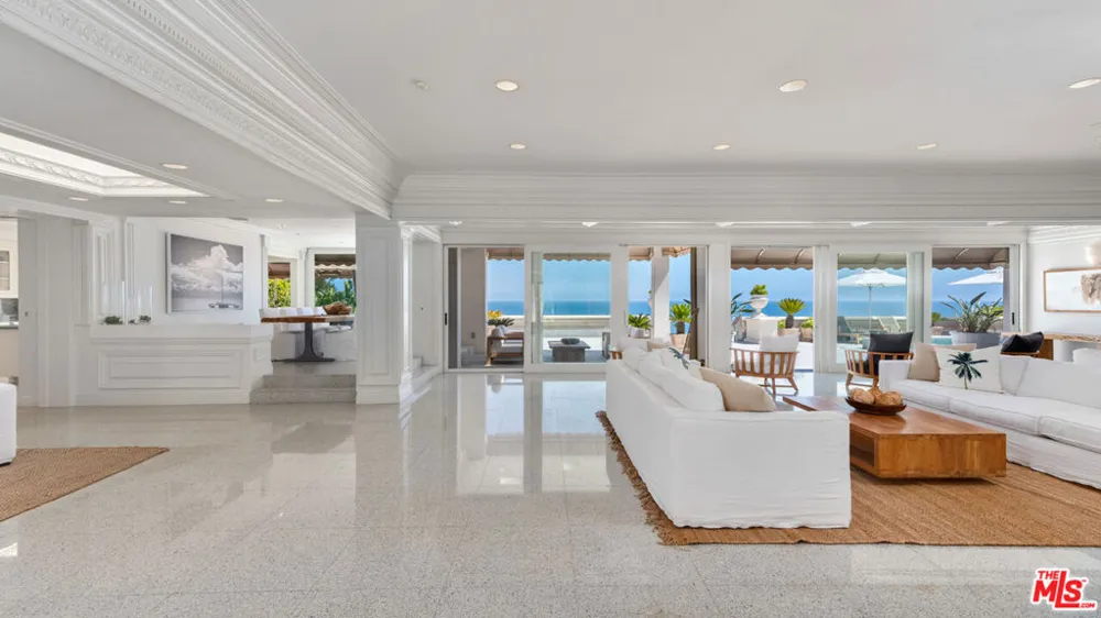 29000 Cliffside Drive Malibu, CA 90265