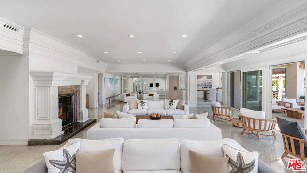 29000 Cliffside Drive Malibu, CA 90265