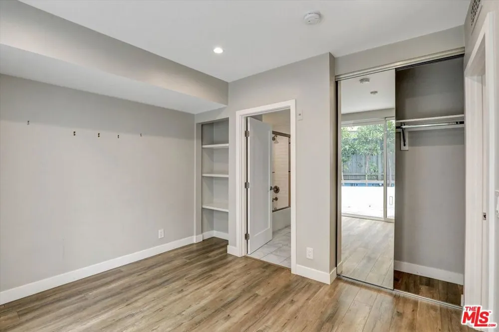 842 11th St #2 Santa Monica, CA 90403