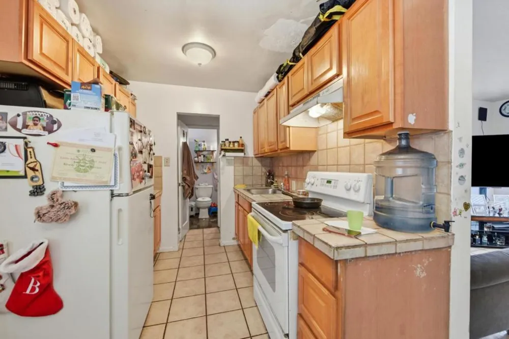 3050 Davis Street Oakland, CA 94601