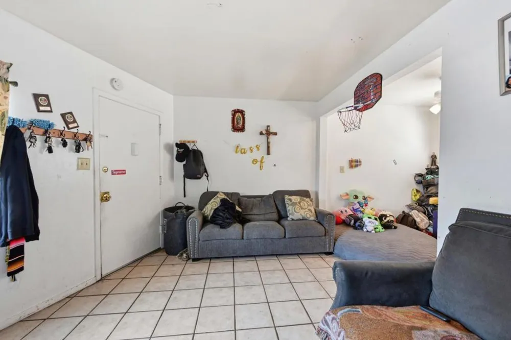 3050 Davis Street Oakland, CA 94601