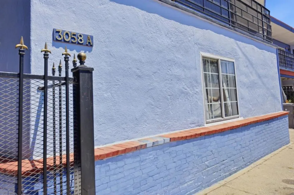 3050 Davis Street Oakland, CA 94601