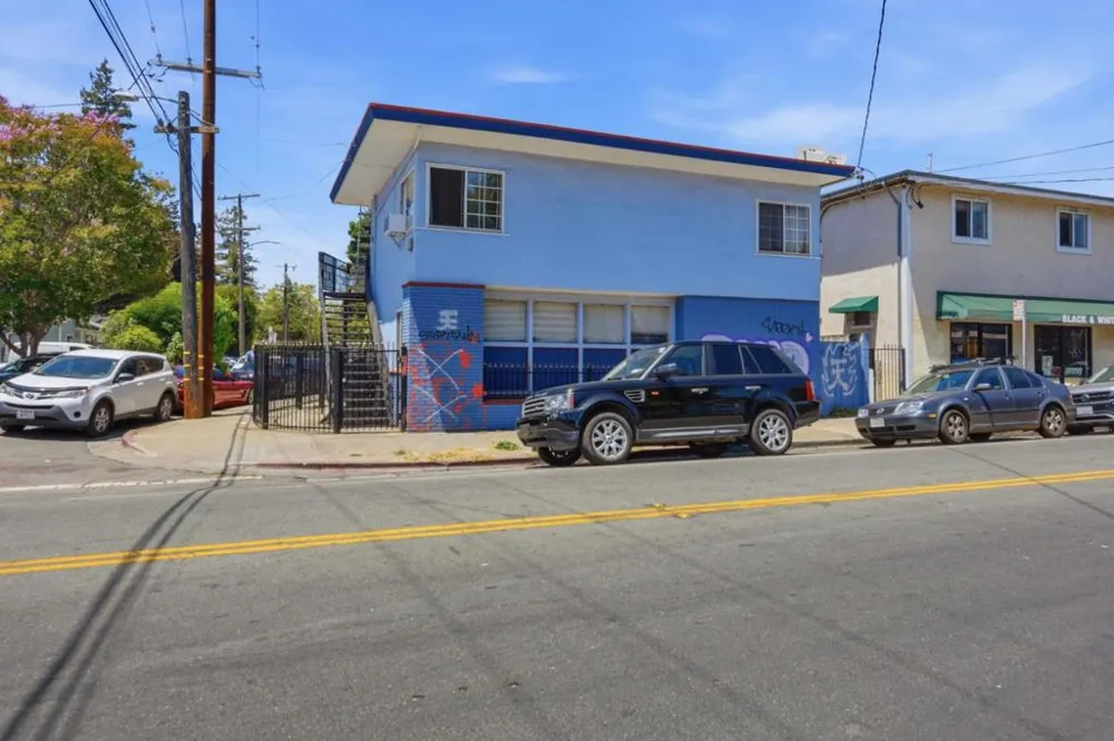 3050 Davis Street Oakland, CA 94601
