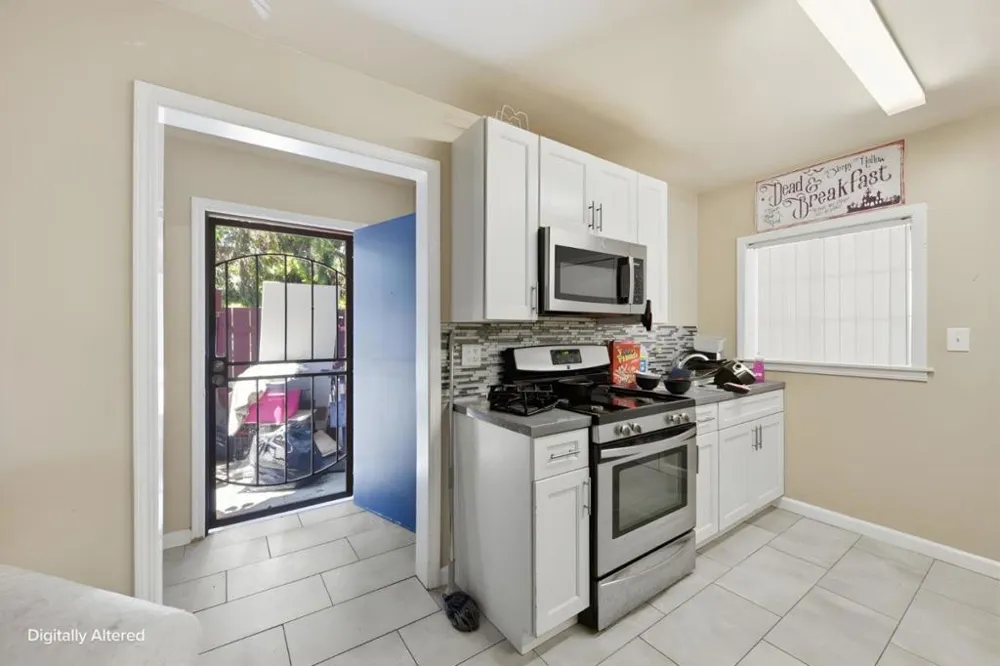 3050 Davis Street Oakland, CA 94601
