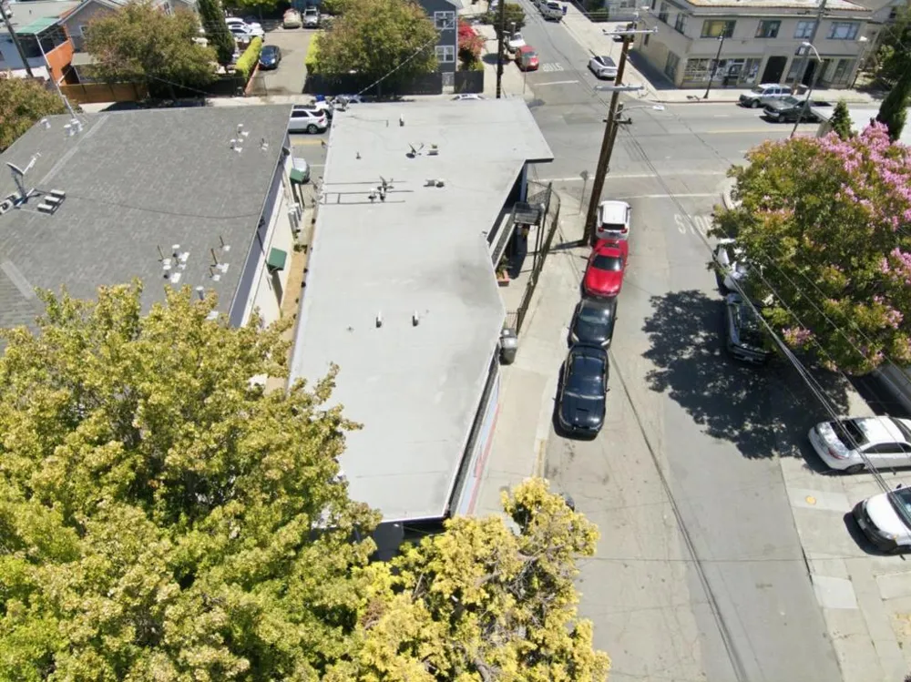 3050 Davis Street Oakland, CA 94601