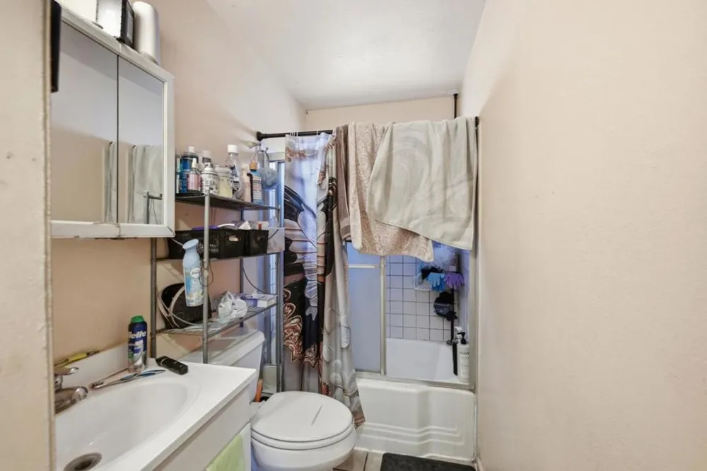 3050 Davis Street Oakland, CA 94601